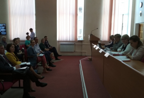 Комитет по делам ЗАГС и архивов Правительства Хабаровского края совместно с министерством социальной защиты населения Хабаровского края провели публичные обсуждения результатов правоприменительной практики
